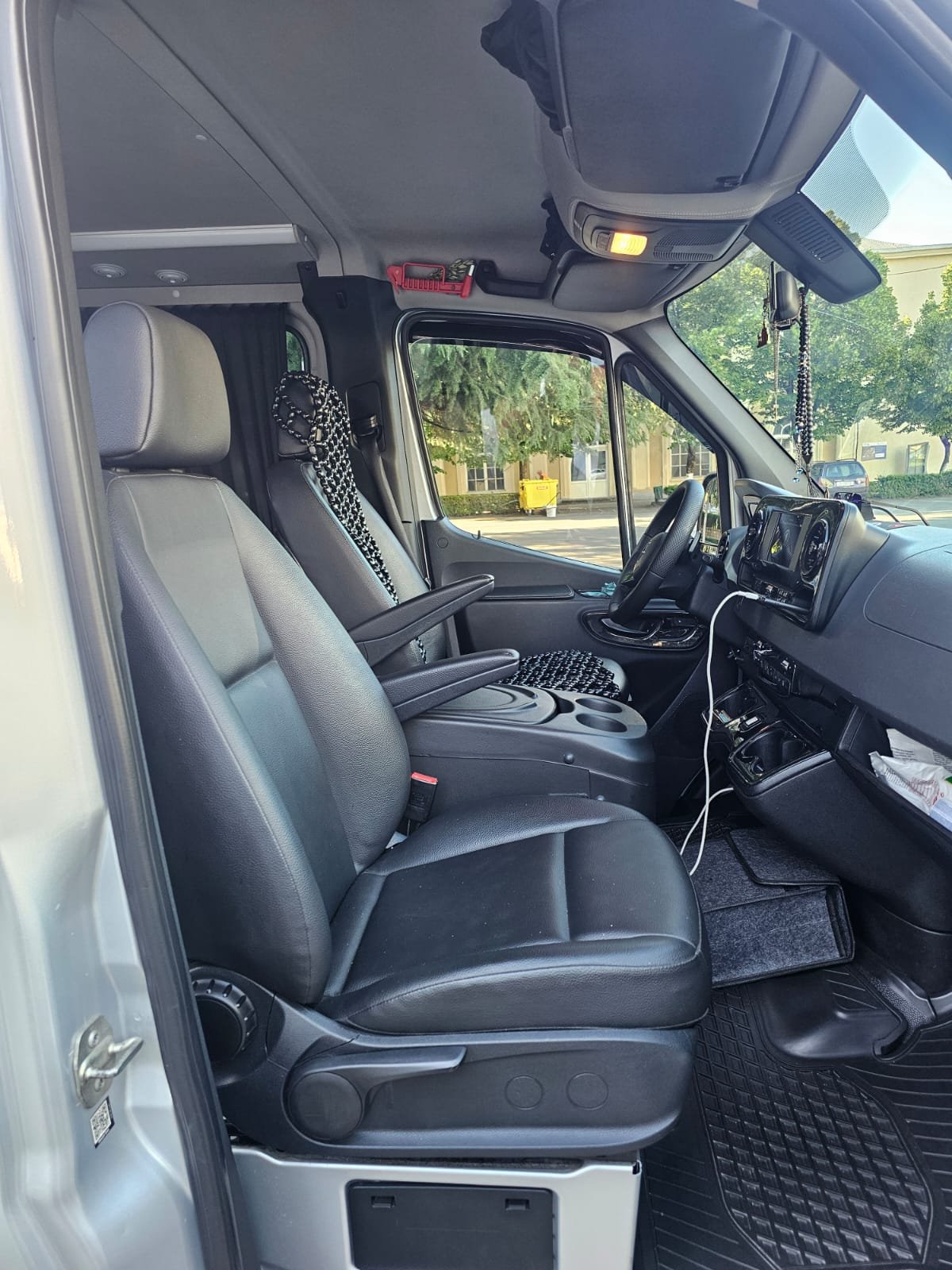 Mersedesi Sprinteri 2018 vehicle photo 3 for არჩილ ბეშკენაძე